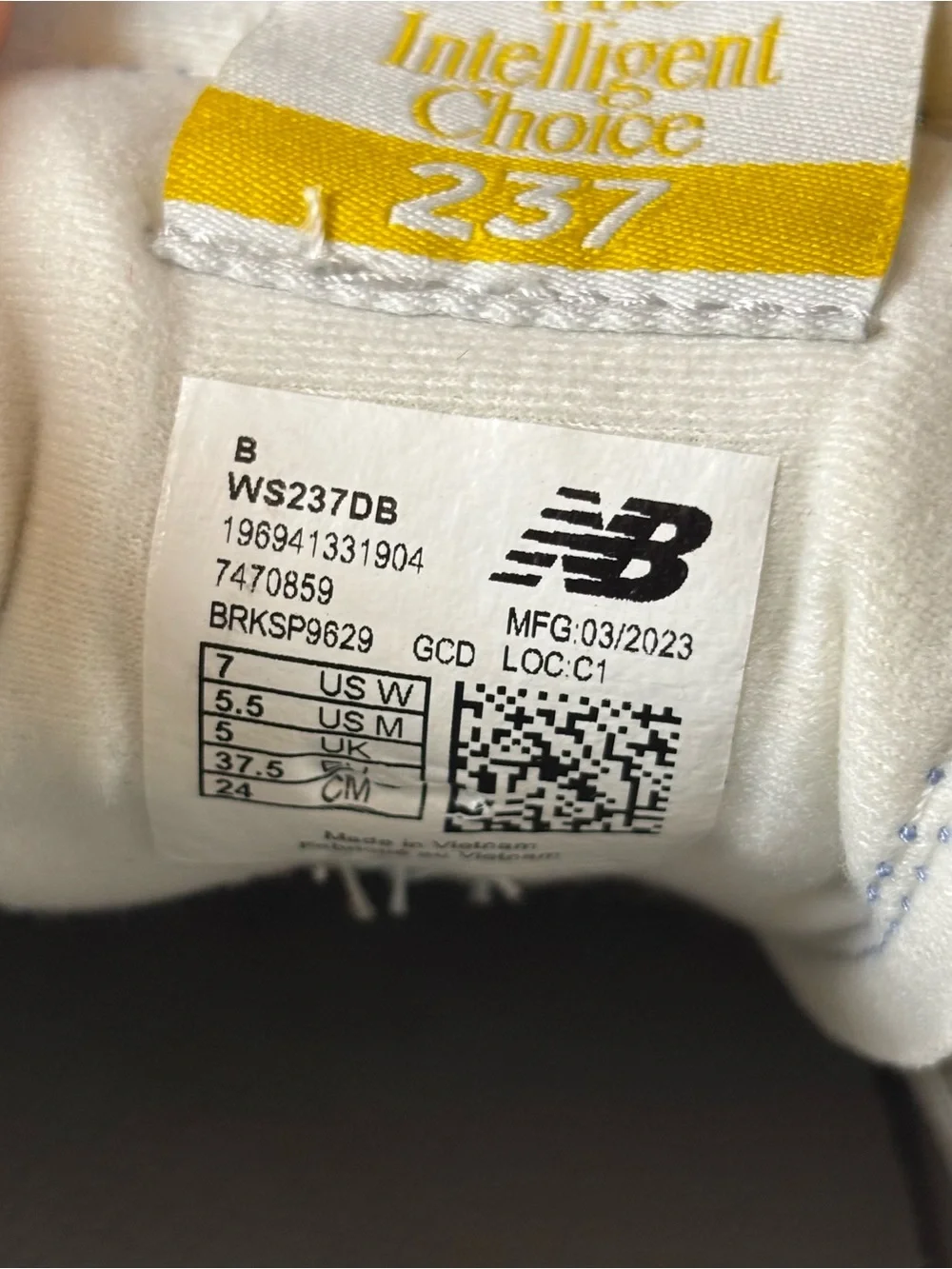 New Balance 237 women’s sneakers in blue, yellow, size 7 - Picture 9 of 9